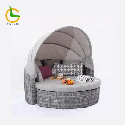 LG337 Wicker-Style Outdoor Day bed