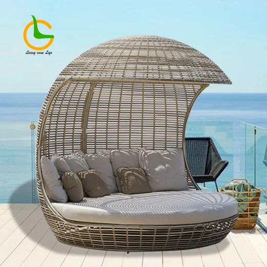 LG364 Wicker-Style Outdoor Day bed