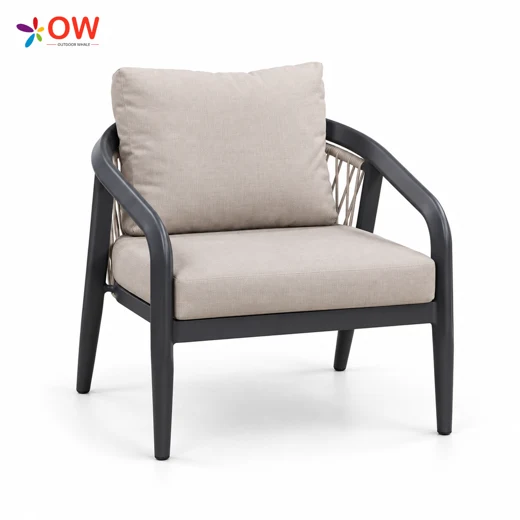 LG609-1 Armchair with 10 cm seat cushion + back cushion