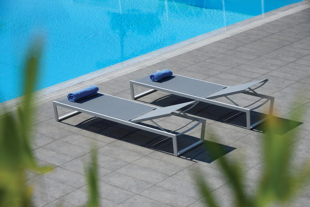 LG89-01 Aluminum Outdoor Lounge chair